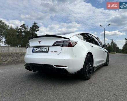 Тесла Модель 3 2021 у Малине на Automoto.ua Білий Тесла Модель 3, об'ємом двигуна 0 л та пробігом 75 тис. км за 24000 $, фото 10 на Automoto.ua