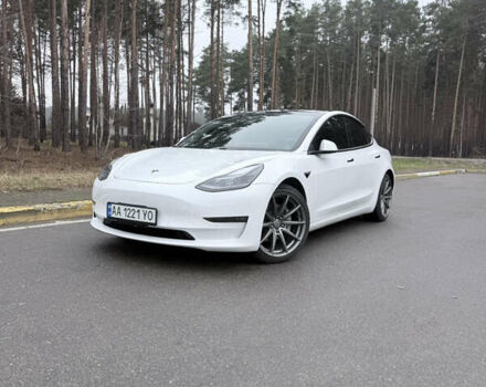 Білий Тесла Модель 3, об'ємом двигуна 0 л та пробігом 119 тис. км за 20800 $, фото 2 на Automoto.ua