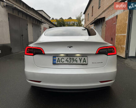 Белый Тесла Модель 3, объемом двигателя 0 л и пробегом 45 тыс. км за 29000 $, фото 8 на Automoto.ua