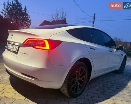 Белый Тесла Модель 3, объемом двигателя 0 л и пробегом 85 тыс. км за 17500 $, фото 21 на Automoto.ua