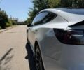 Белый Тесла Модель 3, объемом двигателя 0 л и пробегом 105 тыс. км за 18000 $, фото 2 на Automoto.ua