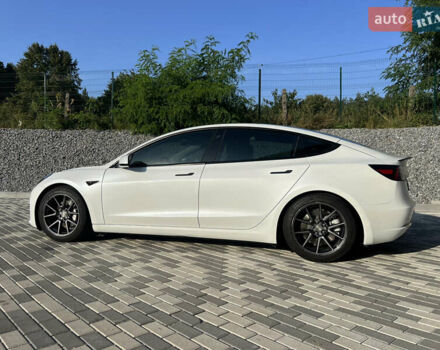 Білий Тесла Модель 3, об'ємом двигуна 0 л та пробігом 60 тис. км за 17700 $, фото 12 на Automoto.ua
