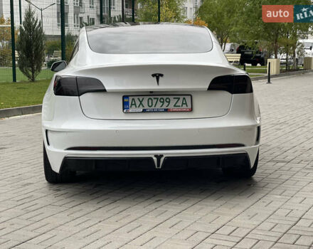 Тесла Модель 3 2021 у Дніпро (Дніпропетровську) на Automoto.ua Білий Тесла Модель 3, об'ємом двигуна 0 л та пробігом 37 тис. км за 18900 $, фото 3 на Automoto.ua