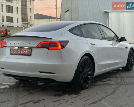 Белый Тесла Модель 3, объемом двигателя 0 л и пробегом 92 тыс. км за 21900 $, фото 18 на Automoto.ua