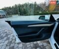 Белый Тесла Модель 3, объемом двигателя 0 л и пробегом 66 тыс. км за 18200 $, фото 11 на Automoto.ua