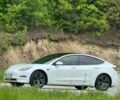Белый Тесла Модель 3, объемом двигателя 0 л и пробегом 60 тыс. км за 13900 $, фото 23 на Automoto.ua