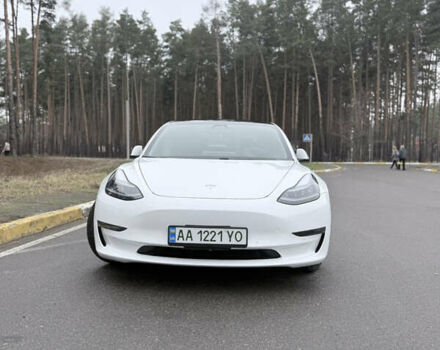 Білий Тесла Модель 3, об'ємом двигуна 0 л та пробігом 119 тис. км за 20800 $, фото 3 на Automoto.ua