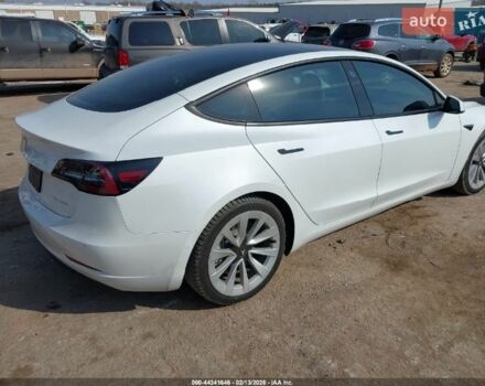 Білий Тесла Модель 3, об'ємом двигуна 0 л та пробігом 104 тис. км за 5300 $, фото 5 на Automoto.ua