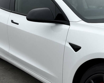 Белый Тесла Модель 3, объемом двигателя 0 л и пробегом 60 тыс. км за 18000 $, фото 1 на Automoto.ua