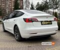 Белый Тесла Модель 3, объемом двигателя 82 л и пробегом 60 тыс. км за 25500 $, фото 4 на Automoto.ua