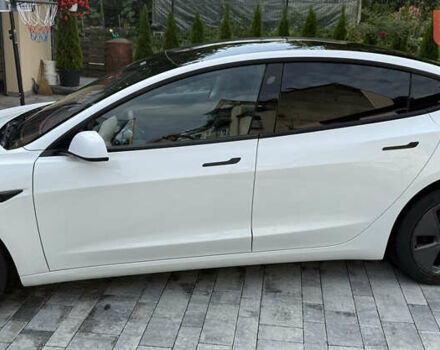 Білий Тесла Модель 3, об'ємом двигуна 0 л та пробігом 32 тис. км за 26900 $, фото 26 на Automoto.ua