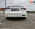 Белый Тесла Модель 3, объемом двигателя 0 л и пробегом 72 тыс. км за 19700 $, фото 18 на Automoto.ua
