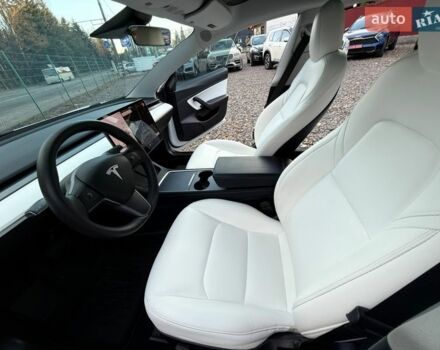 Білий Тесла Модель 3, об'ємом двигуна 0 л та пробігом 100 тис. км за 20799 $, фото 19 на Automoto.ua