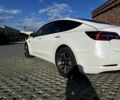 Белый Тесла Модель 3, объемом двигателя 0 л и пробегом 64 тыс. км за 20500 $, фото 3 на Automoto.ua