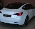 Білий Тесла Модель 3, об'ємом двигуна 0 л та пробігом 117 тис. км за 19500 $, фото 4 на Automoto.ua