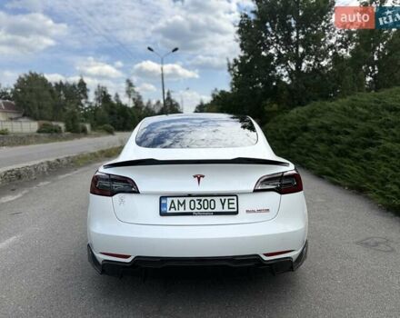 Белый Тесла Модель 3, объемом двигателя 0 л и пробегом 75 тыс. км за 25600 $, фото 8 на Automoto.ua