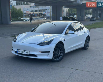 Белый Тесла Модель 3, объемом двигателя 0 л и пробегом 50 тыс. км за 23900 $, фото 2 на Automoto.ua