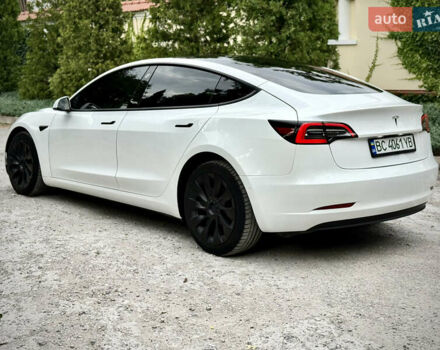 Белый Тесла Модель 3, объемом двигателя 0 л и пробегом 65 тыс. км за 21000 $, фото 20 на Automoto.ua