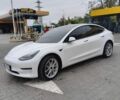 Білий Тесла Модель 3, об'ємом двигуна 0 л та пробігом 94 тис. км за 16900 $, фото 1 на Automoto.ua