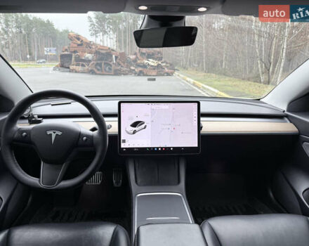 Білий Тесла Модель 3, об'ємом двигуна 0 л та пробігом 119 тис. км за 20800 $, фото 10 на Automoto.ua