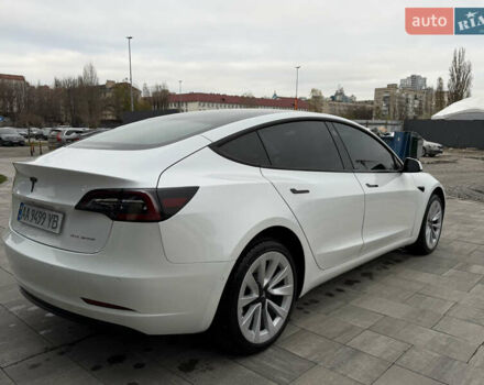 Білий Тесла Модель 3, об'ємом двигуна 0 л та пробігом 64 тис. км за 24900 $, фото 6 на Automoto.ua