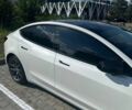 Білий Тесла Модель 3, об'ємом двигуна 0 л та пробігом 42 тис. км за 21000 $, фото 1 на Automoto.ua