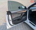 Білий Тесла Модель 3, об'ємом двигуна 0 л та пробігом 164 тис. км за 18499 $, фото 55 на Automoto.ua