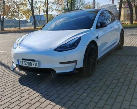 Білий Тесла Модель 3, об'ємом двигуна 0 л та пробігом 70 тис. км за 23500 $, фото 12 на Automoto.ua