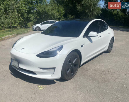 Белый Тесла Модель 3, объемом двигателя 0 л и пробегом 44 тыс. км за 19500 $, фото 2 на Automoto.ua