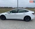 Білий Тесла Модель 3, об'ємом двигуна 0 л та пробігом 61 тис. км за 16700 $, фото 11 на Automoto.ua