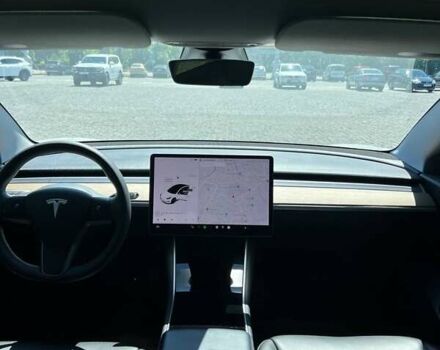 Тесла Модель 3 2021 в Харькове на Automoto.ua Белый Тесла Модель 3, объемом двигателя 0 л и пробегом 167 тыс. км за 18900 $, фото 3 на Automoto.ua