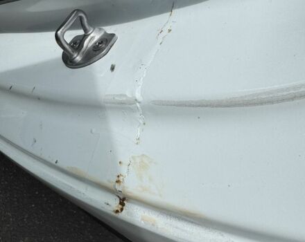 Белый Тесла Модель 3, объемом двигателя 0 л и пробегом 217 тыс. км за 15000 $, фото 11 на Automoto.ua