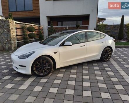 Белый Тесла Модель 3, объемом двигателя 0 л и пробегом 105 тыс. км за 16950 $, фото 7 на Automoto.ua