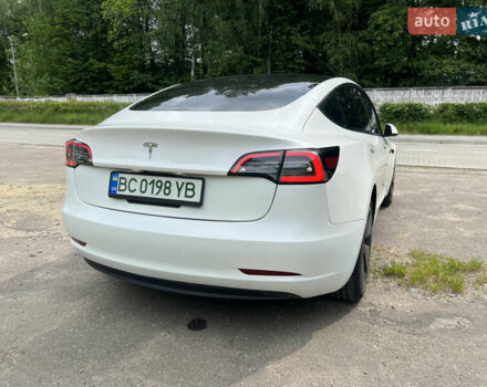 Белый Тесла Модель 3, объемом двигателя 0 л и пробегом 80 тыс. км за 17390 $, фото 6 на Automoto.ua