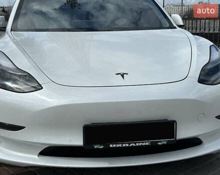 Белый Тесла Модель 3, объемом двигателя 0 л и пробегом 60 тыс. км за 19300 $, фото 2 на Automoto.ua