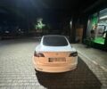 Білий Тесла Модель 3, об'ємом двигуна 0 л та пробігом 100 тис. км за 21000 $, фото 2 на Automoto.ua