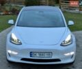Білий Тесла Модель 3, об'ємом двигуна 0 л та пробігом 113 тис. км за 16200 $, фото 4 на Automoto.ua