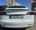 Білий Тесла Модель 3, об'ємом двигуна 0 л та пробігом 68 тис. км за 25500 $, фото 45 на Automoto.ua