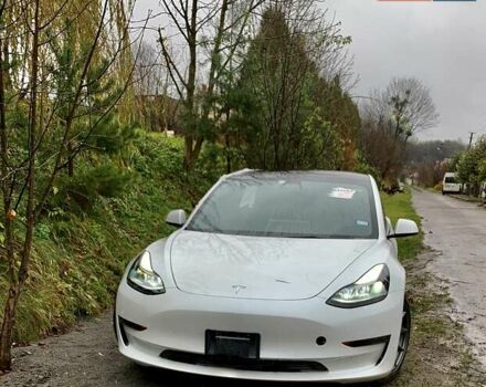 Белый Тесла Модель 3, объемом двигателя 0 л и пробегом 27 тыс. км за 19750 $, фото 7 на Automoto.ua