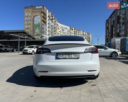 Білий Тесла Модель 3, об'ємом двигуна 0 л та пробігом 68 тис. км за 25500 $, фото 17 на Automoto.ua