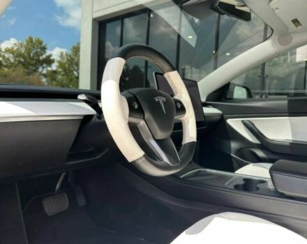 Белый Тесла Модель 3, объемом двигателя 0 л и пробегом 13 тыс. км за 13600 $, фото 6 на Automoto.ua