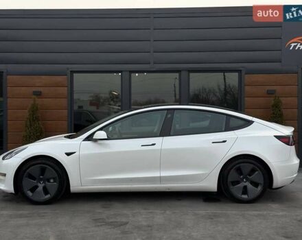 Білий Тесла Модель 3, об'ємом двигуна 0 л та пробігом 185 тис. км за 13900 $, фото 7 на Automoto.ua
