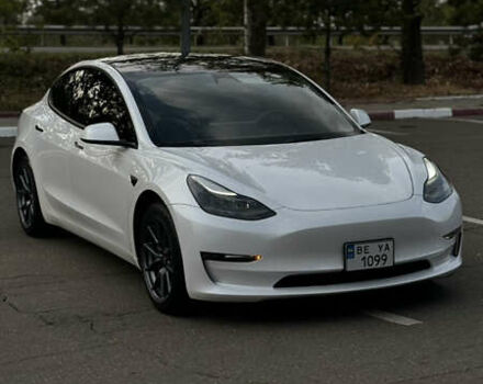 Белый Тесла Модель 3, объемом двигателя 0 л и пробегом 27 тыс. км за 24000 $, фото 5 на Automoto.ua
