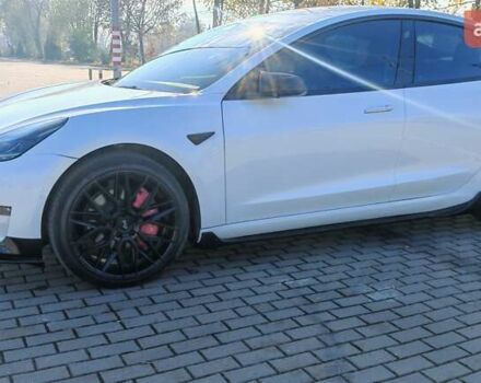 Білий Тесла Модель 3, об'ємом двигуна 0 л та пробігом 70 тис. км за 23500 $, фото 15 на Automoto.ua
