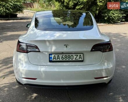 Білий Тесла Модель 3, об'ємом двигуна 0 л та пробігом 35 тис. км за 16700 $, фото 4 на Automoto.ua