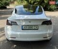 Білий Тесла Модель 3, об'ємом двигуна 0 л та пробігом 35 тис. км за 16700 $, фото 4 на Automoto.ua