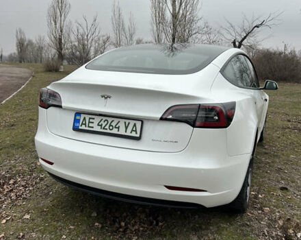 Белый Тесла Модель 3, объемом двигателя 0 л и пробегом 48 тыс. км за 20800 $, фото 3 на Automoto.ua