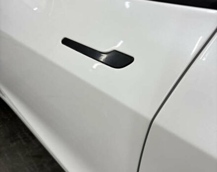 Білий Тесла Модель 3, об'ємом двигуна 0 л та пробігом 113 тис. км за 20200 $, фото 30 на Automoto.ua