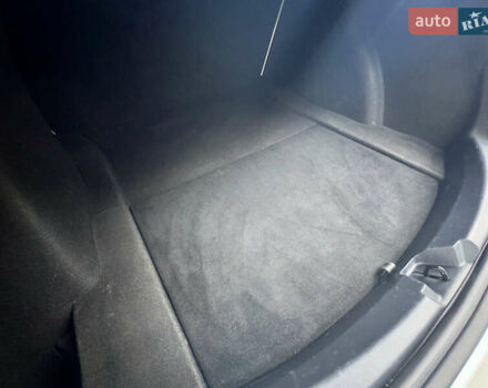 Білий Тесла Модель 3, об'ємом двигуна 0 л та пробігом 84 тис. км за 18300 $, фото 29 на Automoto.ua