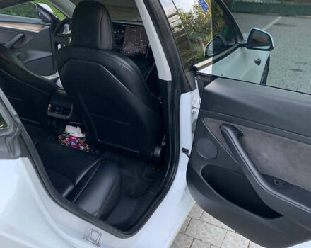 Білий Тесла Модель 3, об'ємом двигуна 0 л та пробігом 200 тис. км за 17000 $, фото 15 на Automoto.ua